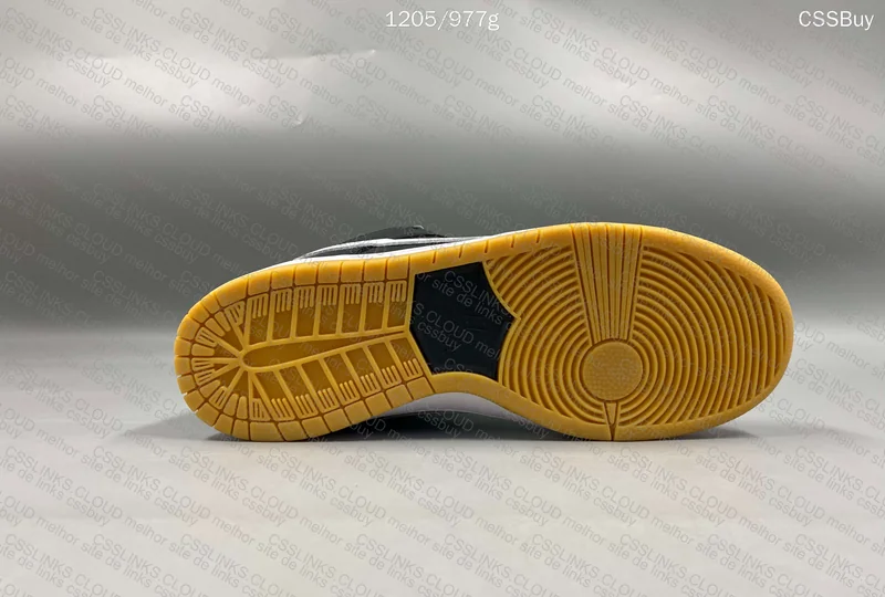 Nike SB Dunk Low Pro "Black Gum" H12 7