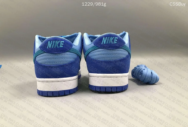 Nike SB Dunk Low Pro Blue Raspberry 3