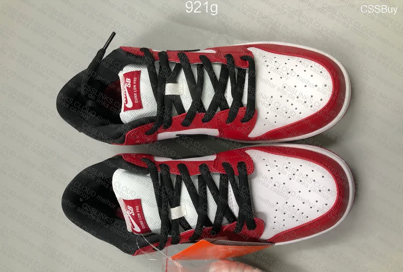 Nike SB Dunk Low Pro Chicago 3