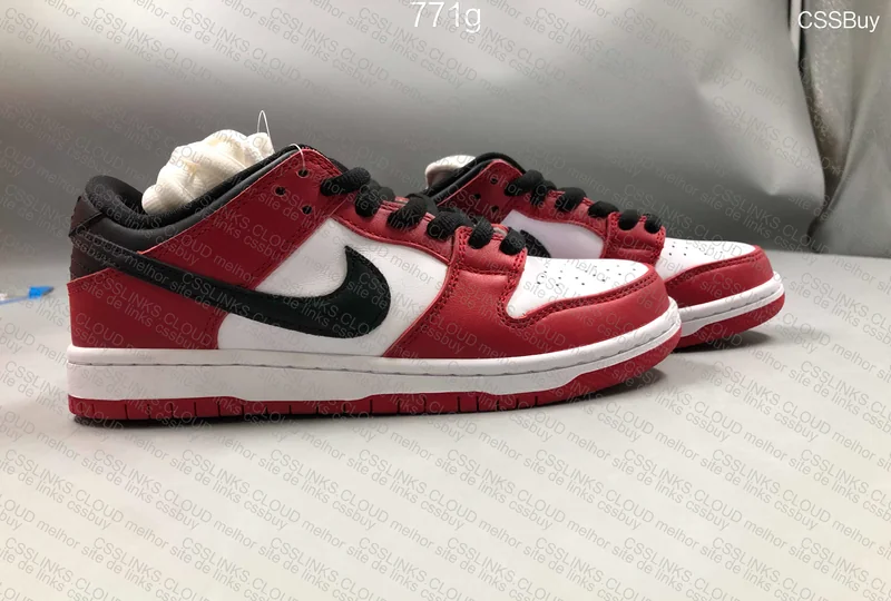 Nike SB Dunk Low Pro Chicago 2