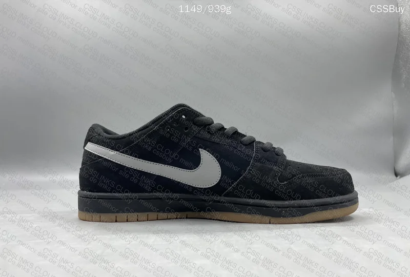 Nike SB Dunk Low Pro Grey Black (Swoosh Looks Too Light, Should I Exchange?) 4