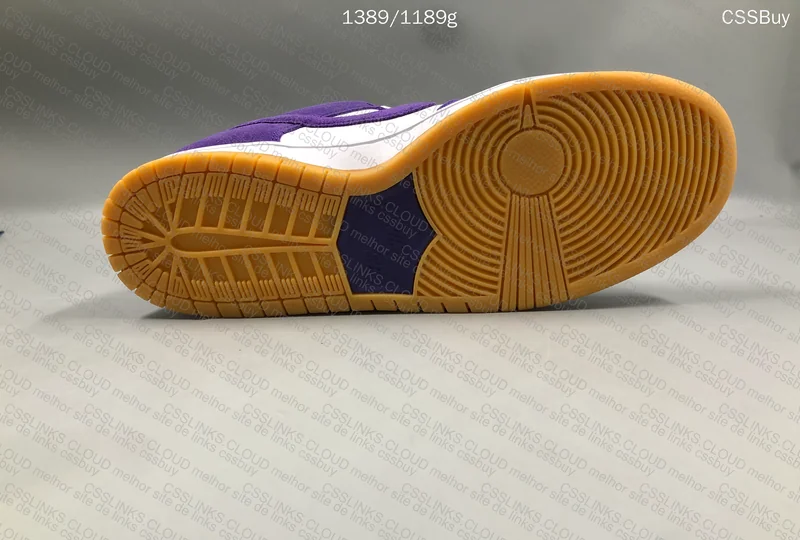 Nike SB Dunk Low Pro ISO Orange Label Court Purple 4