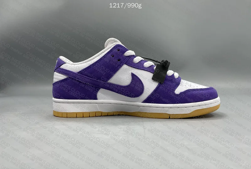 Nike SB Dunk Low Pro ISO Orange Label Court Purple 4