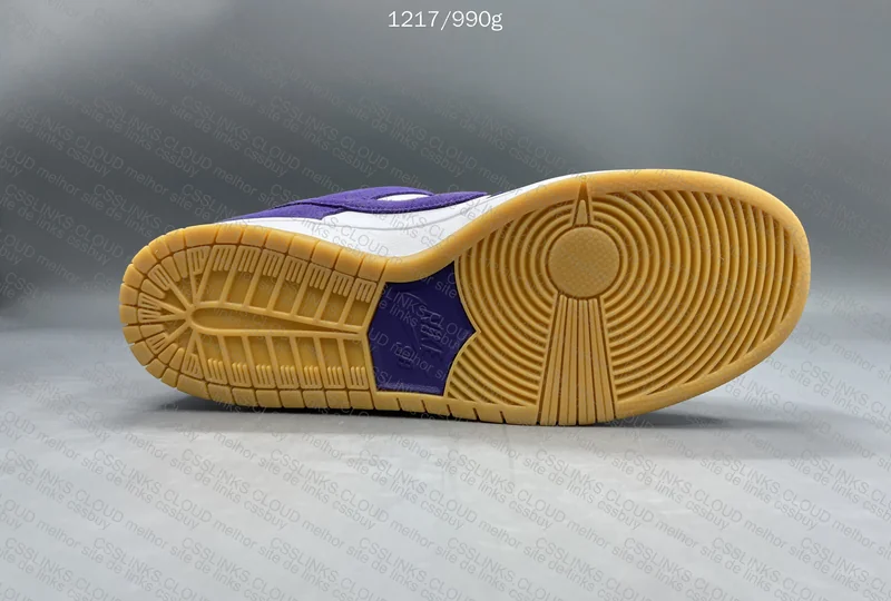 Nike SB Dunk Low Pro ISO Orange Label Court Purple 5