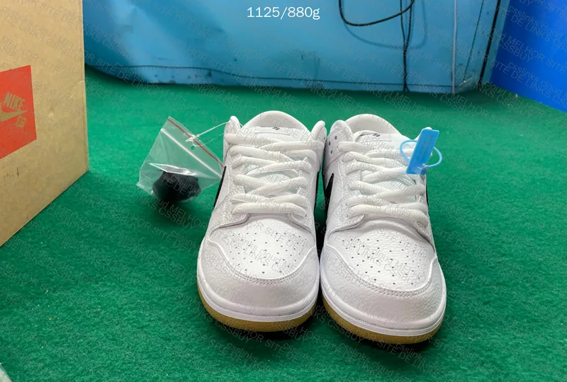 Nike SB Dunk Low Pro ISO White Gum 4