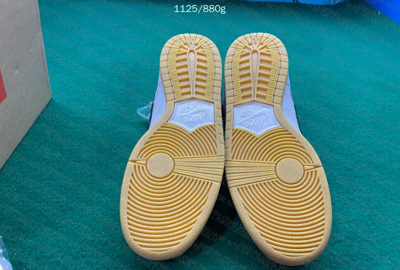 Nike SB Dunk Low Pro ISO White Gum 5