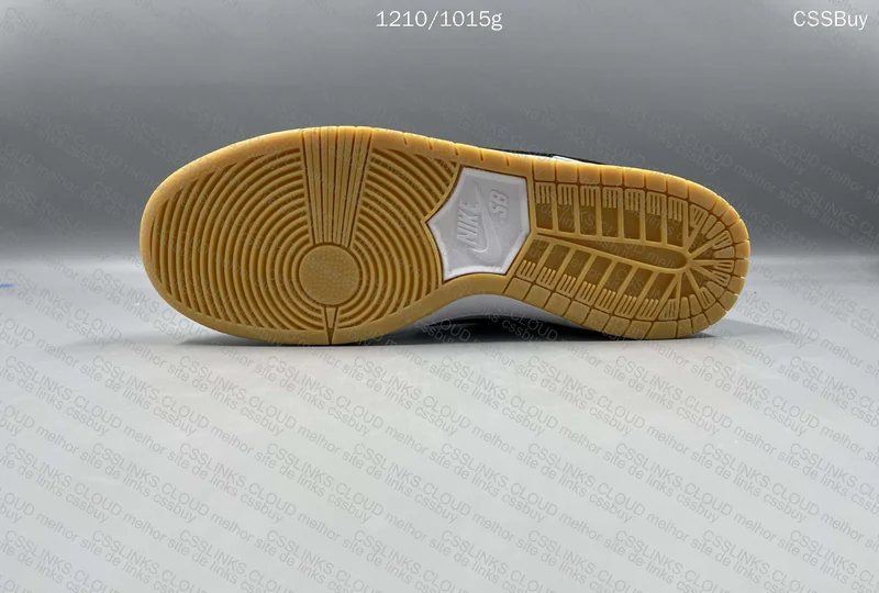 Nike SB Dunk Low Pro ISO "White Gum" 3