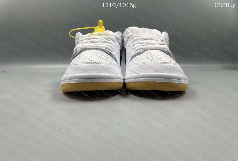 Nike SB Dunk Low Pro ISO "White Gum" 9
