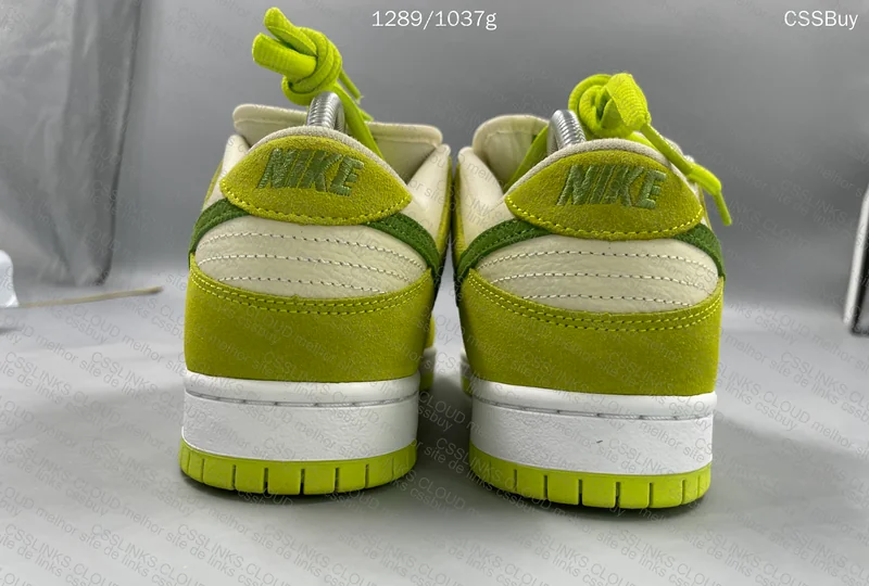 Nike SB Dunk Low Pro Sour 9