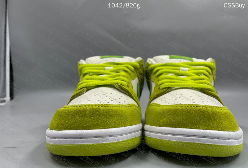 Nike SB Dunk Low Pro Sour Apple 5