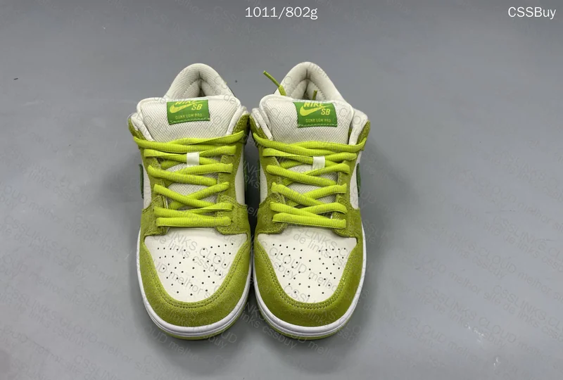 Nike SB Dunk Low Pro Sour Apple