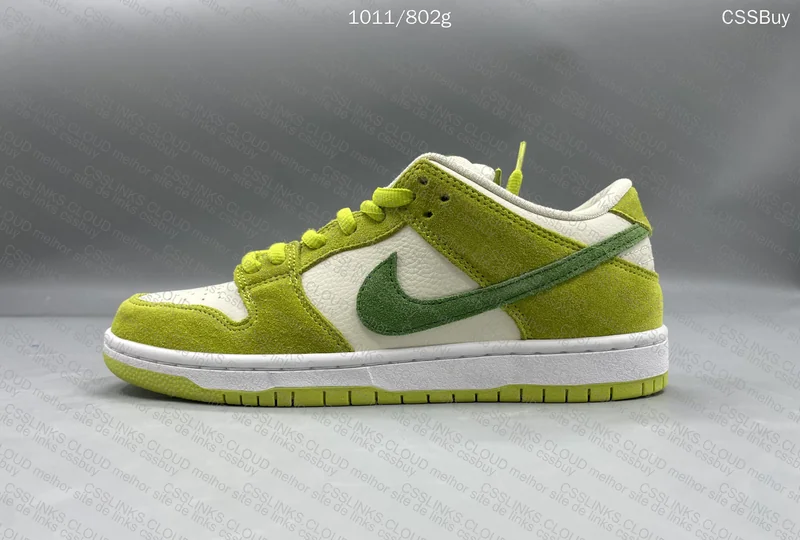 Nike SB Dunk Low Pro Sour Apple 4