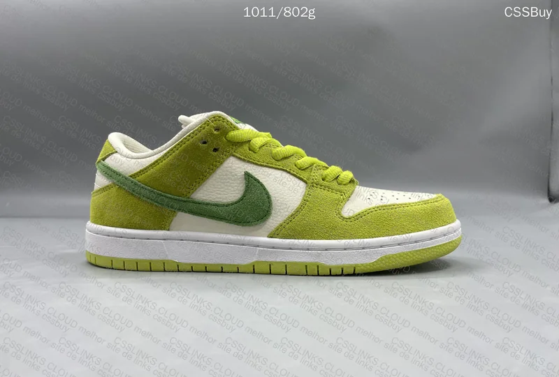 Nike SB Dunk Low Pro Sour Apple 9