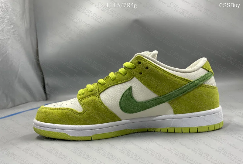 Nike SB Dunk Low Pro Sour Apple 4
