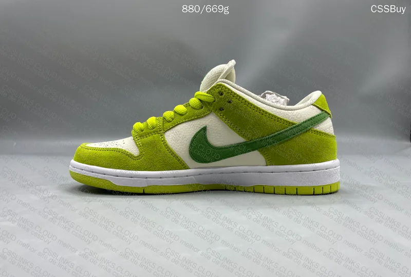 Nike SB Dunk Low Pro Sour Apple 3