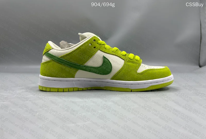 Nike SB Dunk Low Pro Sour Apple 4
