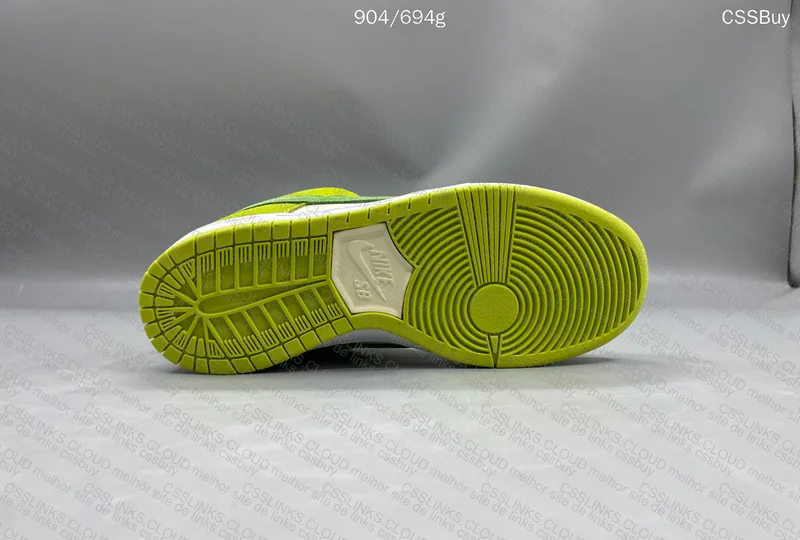 Nike SB Dunk Low Pro Sour Apple 8