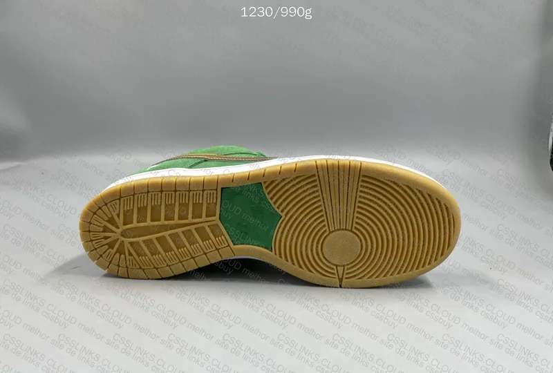 Nike SB Dunk Low Pro St. Patrick's Day 4