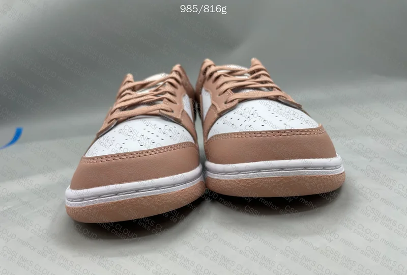 Nike SB Dunk Low "Rose Whisper" 3
