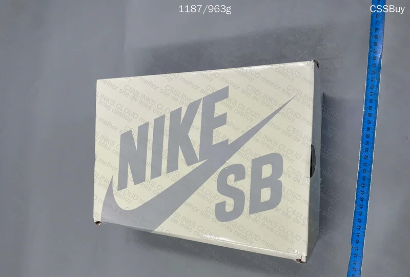 Nike SB Dunk Low Run the Jewels 6