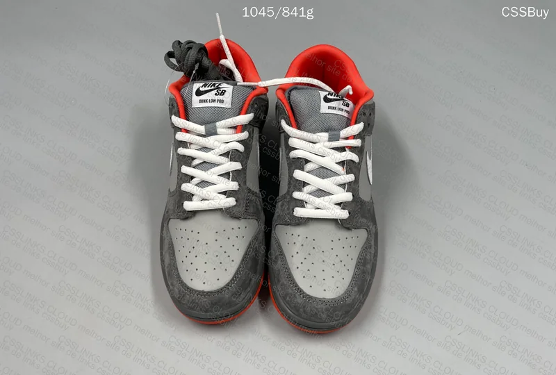 Nike SB Dunk Low Staple NYC Pigeon 3