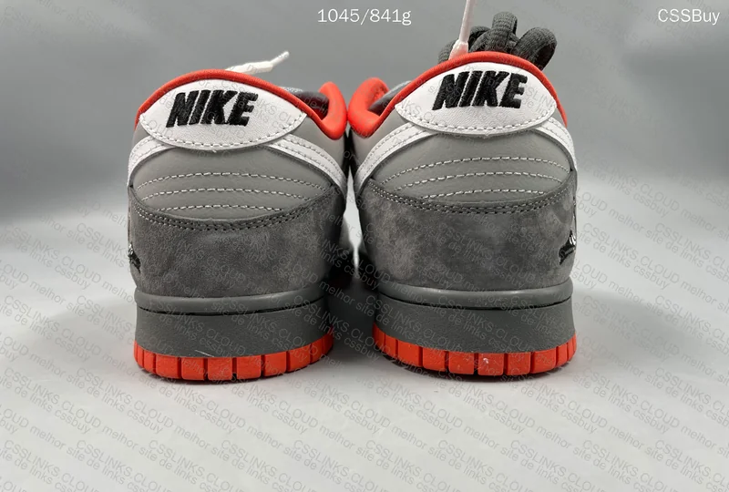 Nike SB Dunk Low Staple NYC Pigeon 5