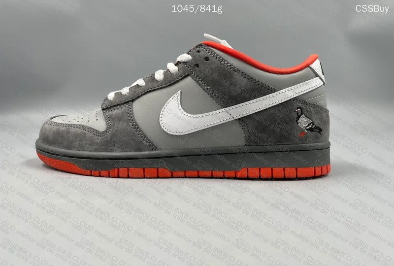 Nike SB Dunk Low Staple NYC Pigeon 6