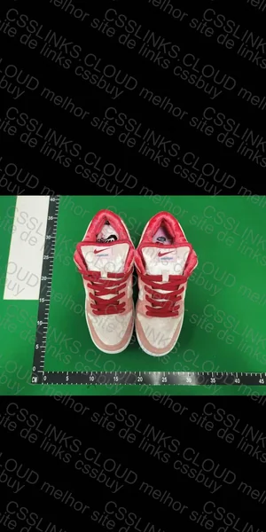 Nike sb dunk low strangelove 3
