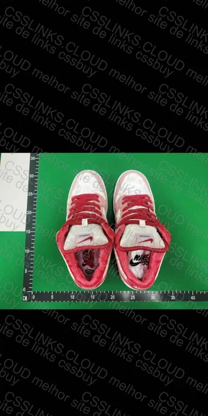 Nike sb dunk low strangelove 4