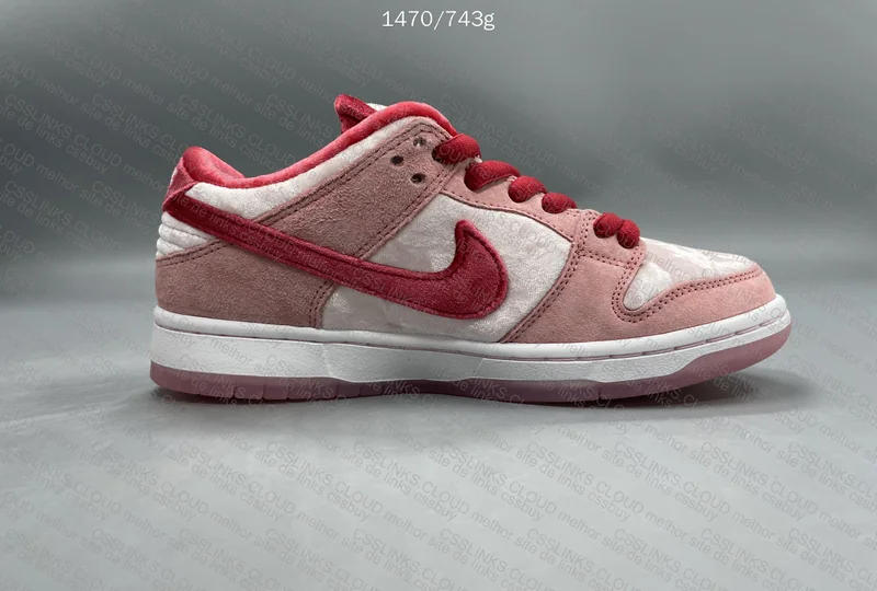 Nike SB Dunk Low StrangeLove 5