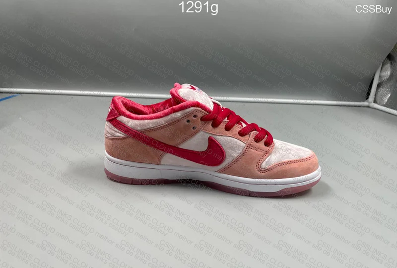 Nike SB Dunk Low StrangeLove Batch M 9