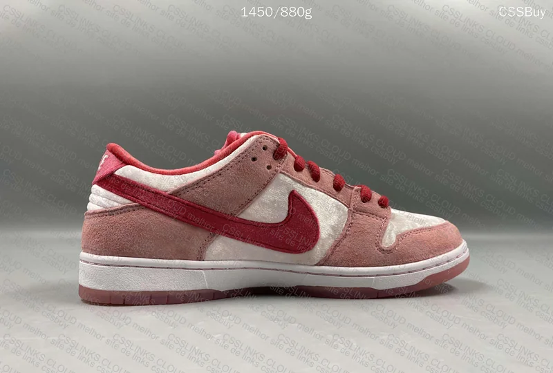 Nike SB Dunk Low StrangeLove (Valentine’s Day) 5