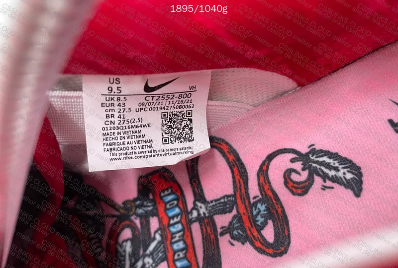 Nike SB Dunk Low StrangeLove Valentine's Day