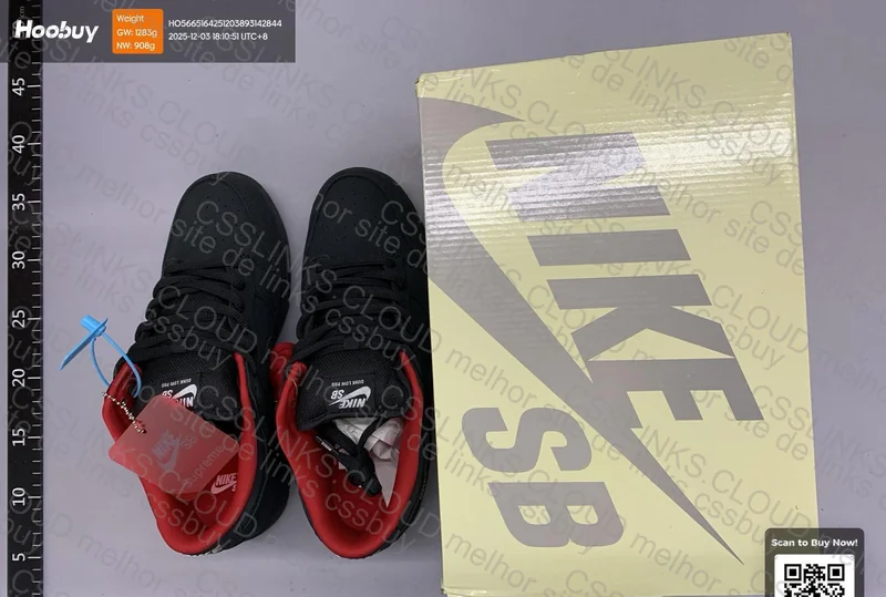 Nike SB Dunk Low Supreme 94 Black 3