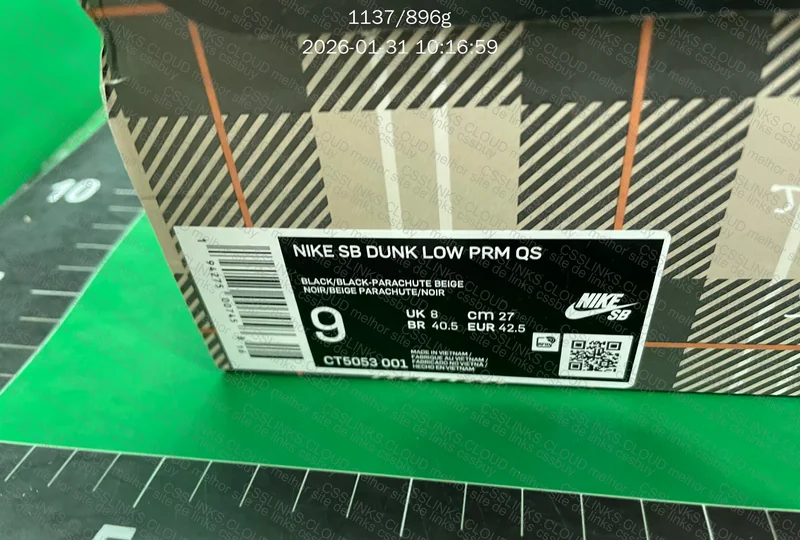 Nike SB Dunk Low Travis Scott (CT5053-001) 4