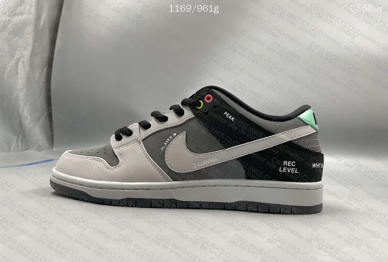 Nike SB Dunk Low VX 1000 2