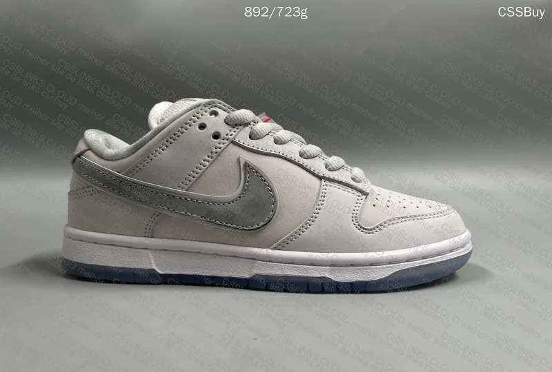 Nike SB Dunk Low White Lobster (Friends and Family) 3