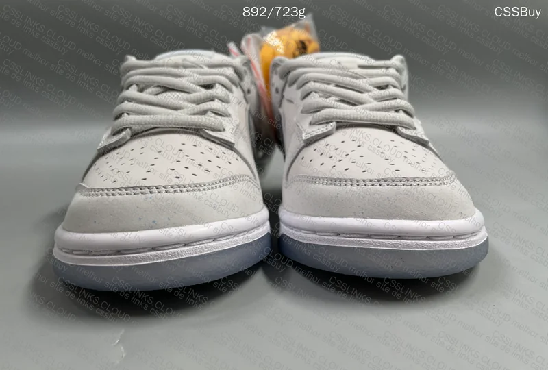 Nike SB Dunk Low White Lobster (Friends and Family) 6