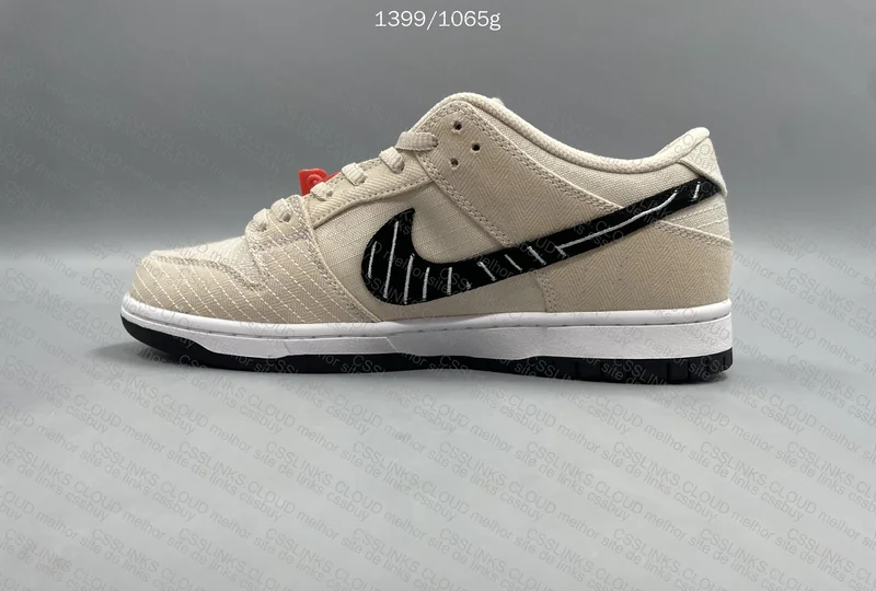 Nike SB Dunk Low x Albino & Preto 3