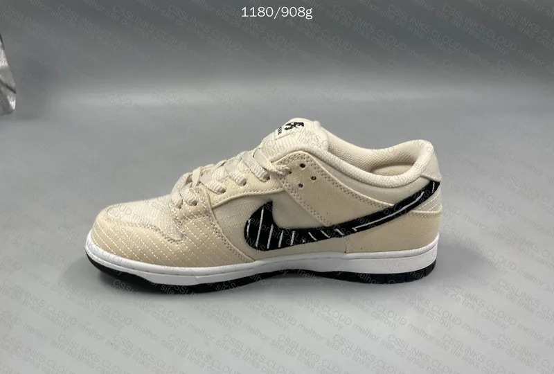 Nike SB Dunk Low x Albino & Preto 3