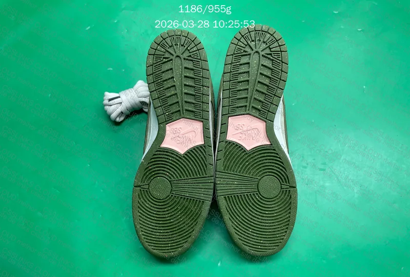 Nike SB Dunk Low Yuto Horigome Matcha (HF8022-300) 4