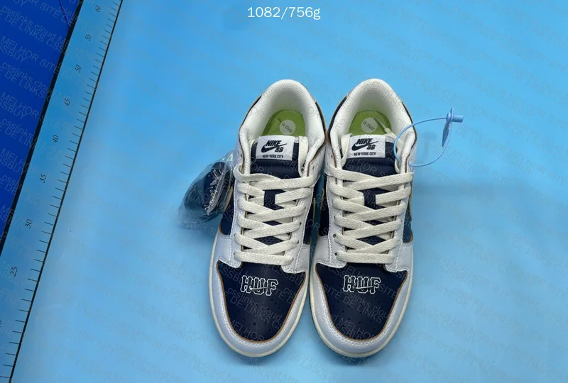 Nike SB Dunk New York