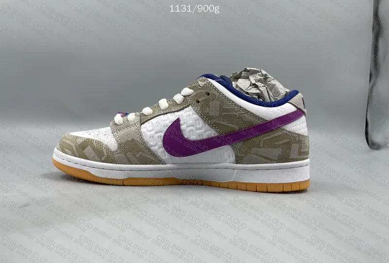 Nike SB Dunk Seller Placed Different Shoe 3