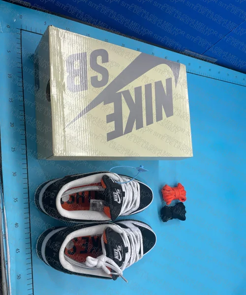 Nike sb thight booth 8