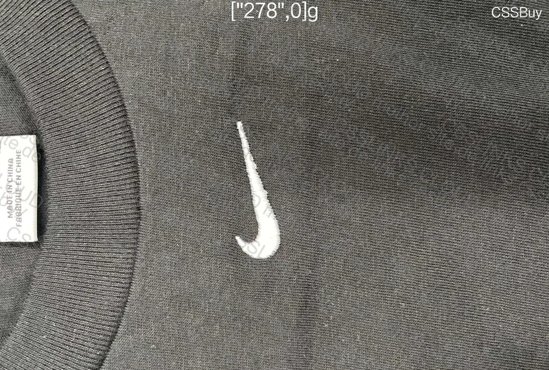 Nike Shirt Mini Swoosh