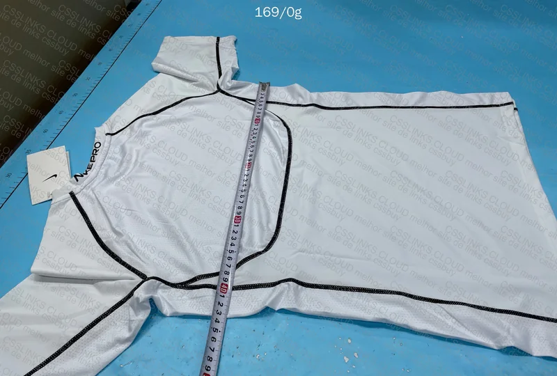 Nike Short Sleeve (M with Measurements) 2