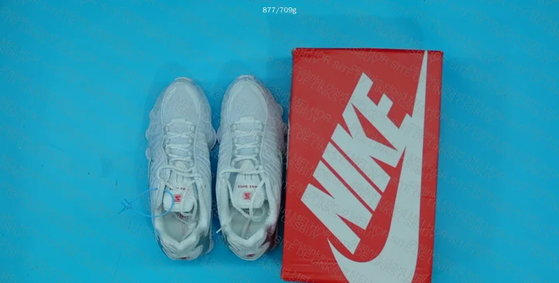 Nike Shox (12 mola) 3