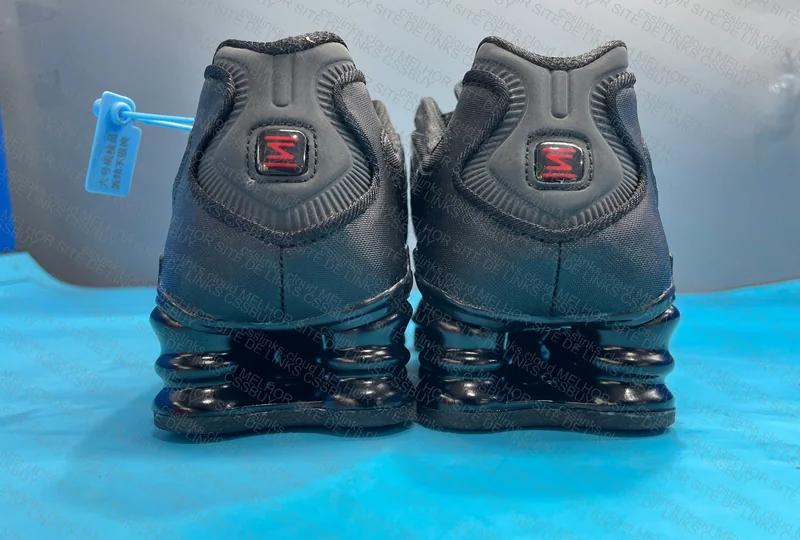 Nike Shox (12 mola) 3