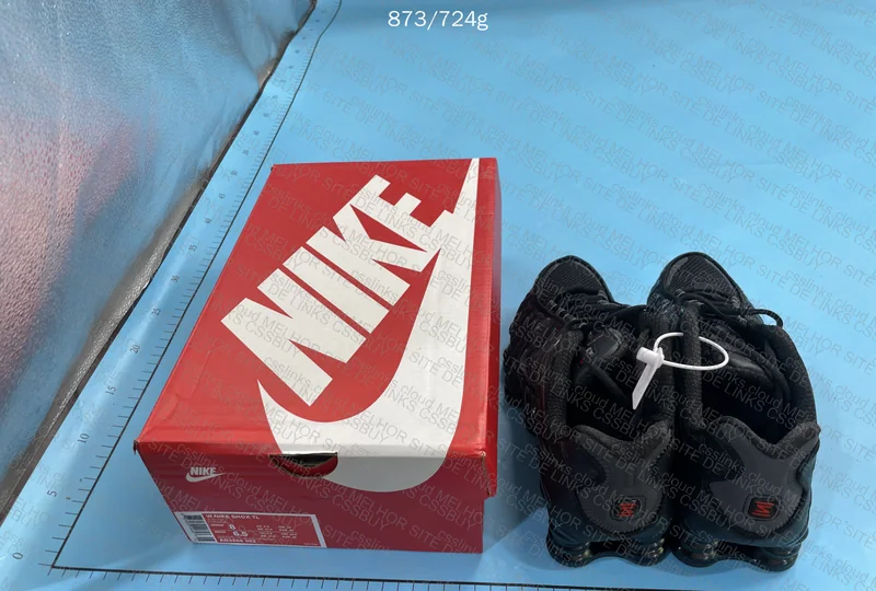 Nike Shox Black (12 Springs) 9