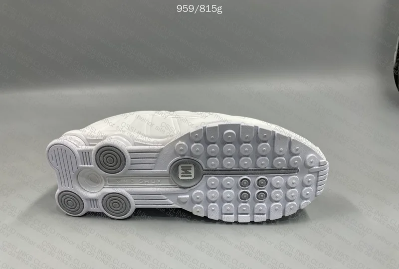 NIKE SHOX R4 6